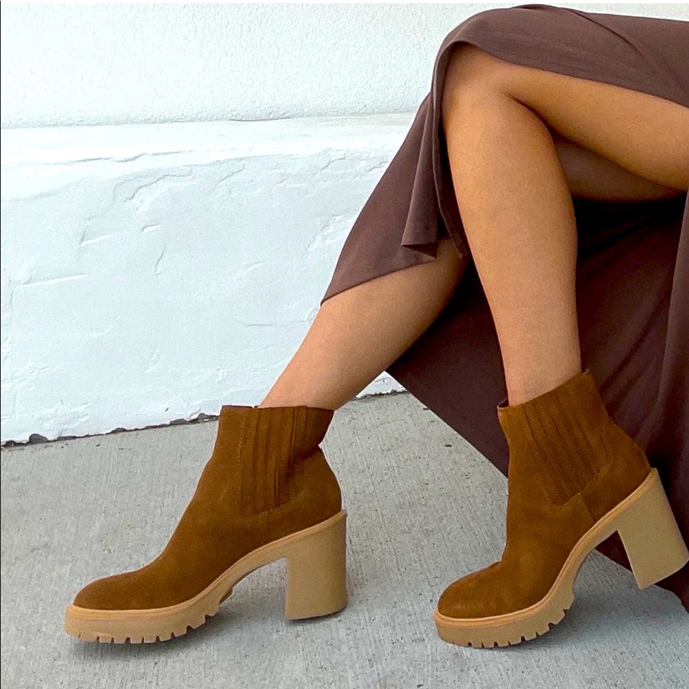 Dolce Vita Caster H2o Booties in Cognac Color Size 8 wmns